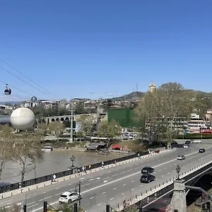 Otel Meidan, Tiflis