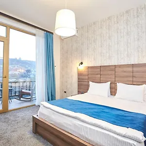 Otel Old, Tiflis